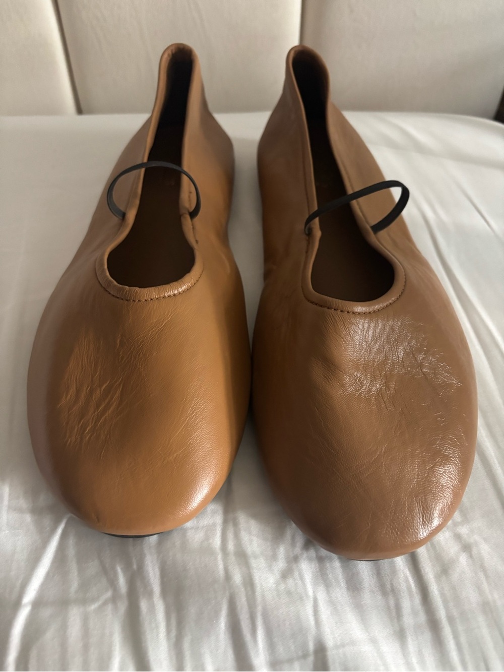 New Women’s Seychelles Tan Leather Ballet Flats with Elastic Strap